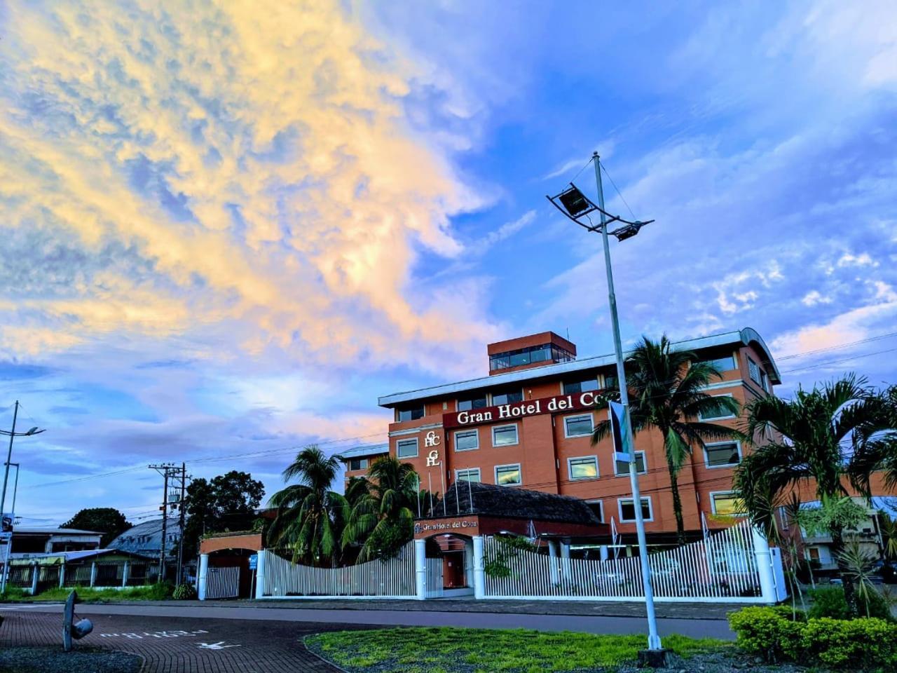 Gran Hotel De Lago - El Coca Puerto Francisco de Orellana Exteriör bild